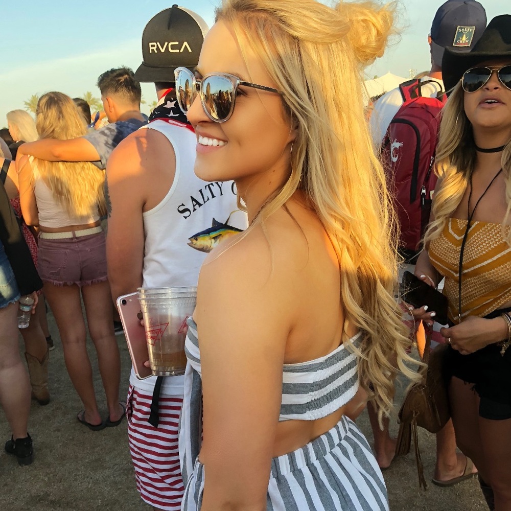 Meet your Posher, Chloe